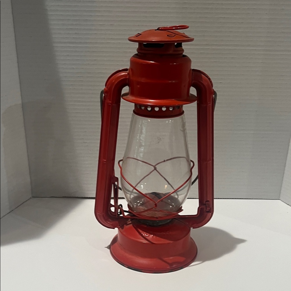 Vintage Dietz No. 20 Red Vintage Lantern